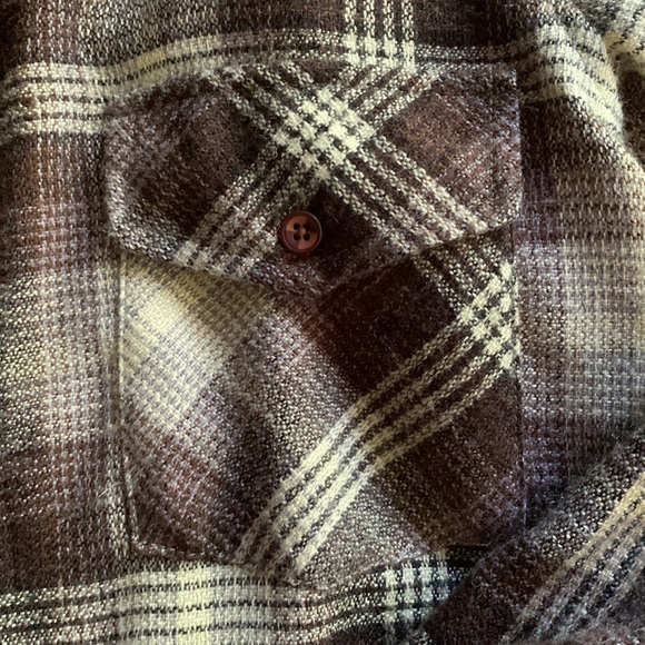 Z Supply -Rag Poets Versatile Button Up - Picture 3 of 5